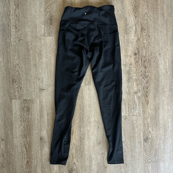 Old Navy Black Mesh Elevate Go-Dry Leggings - Picture 2 of 3
